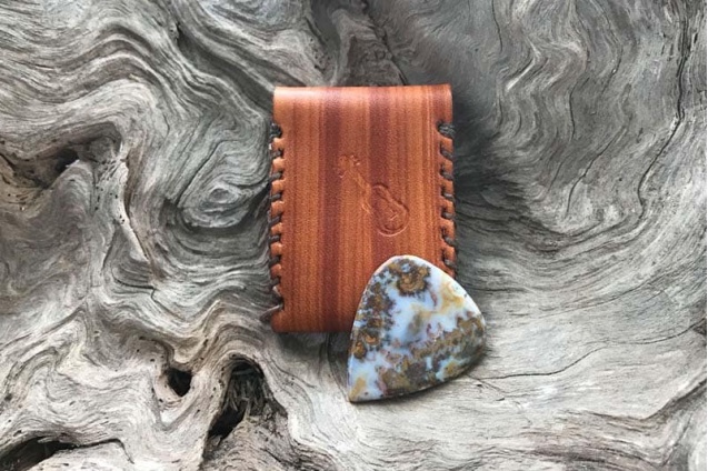 porcelain_agate_stone_guitar_picks