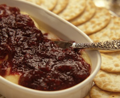 Baked Brie with Cranberry Chutney